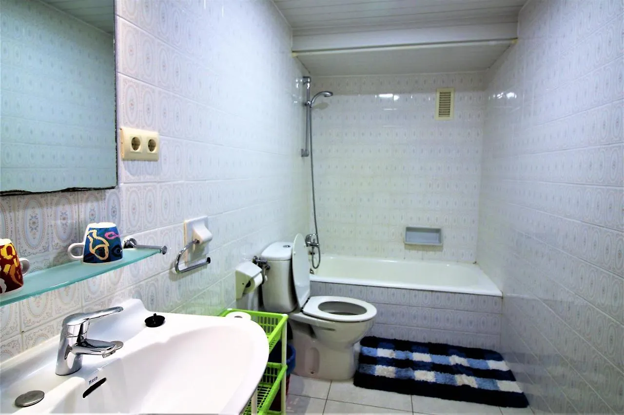 Global Immo 3349 La Solana Apartment Roses Spain